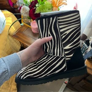 ZEBRA UGGS 🦓🖤
